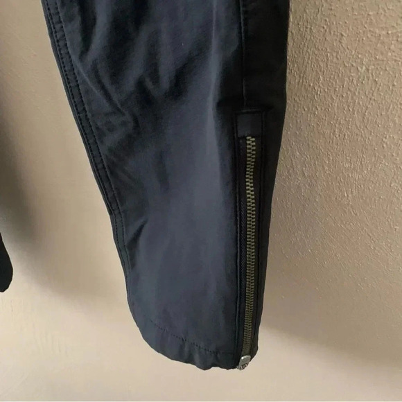 Athleta Wander Skinny Pant in Black Size 6P - Picture 10 of 14